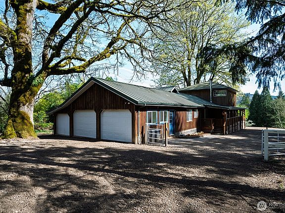 2nd image of 202 Redwing Road