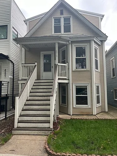 4219 N Albany Ave #2 Photo 1