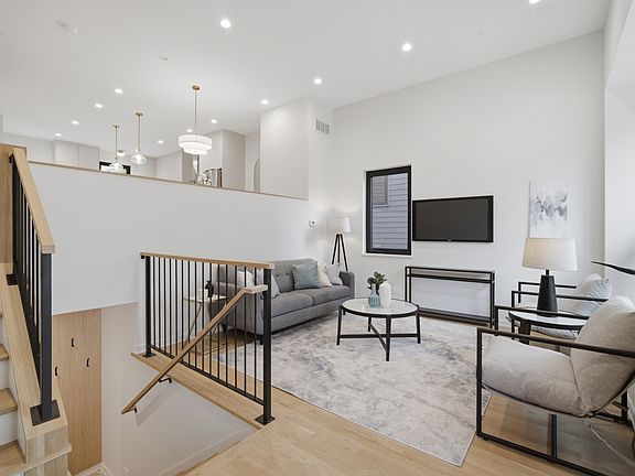 3rd image of 49 Prairie Ave #49B