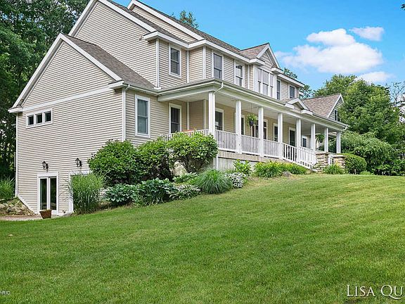 4th image of 12573 S Willow Ave