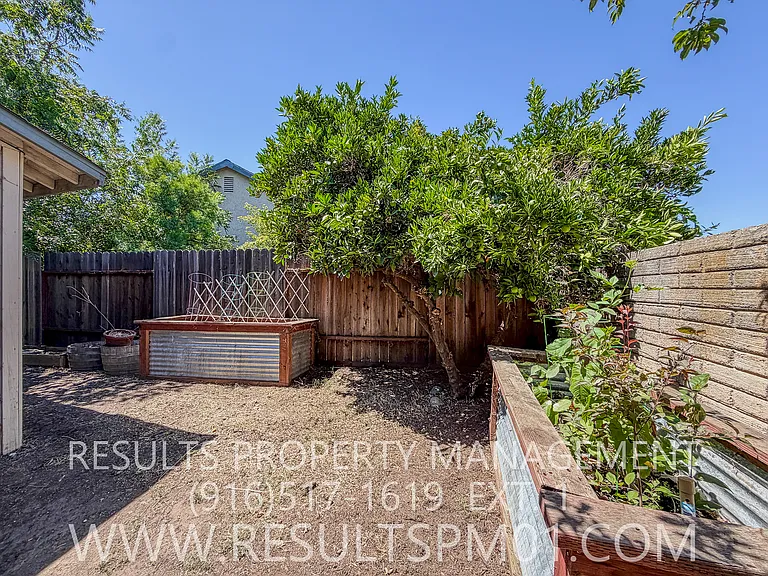 9524 Kellingworth Ct — Photo 31