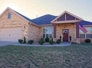 702 SW Arch St, Bentonville, AR 72712