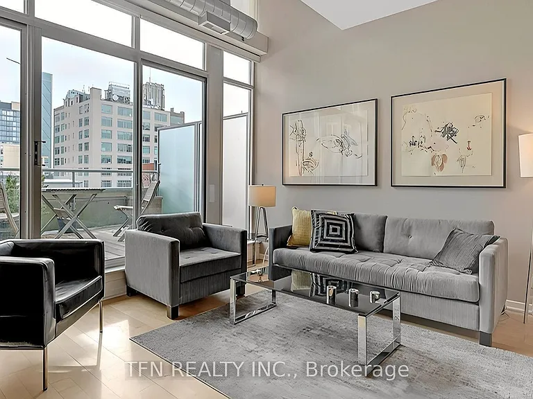 388 Richmond St W #704 — Photo 4