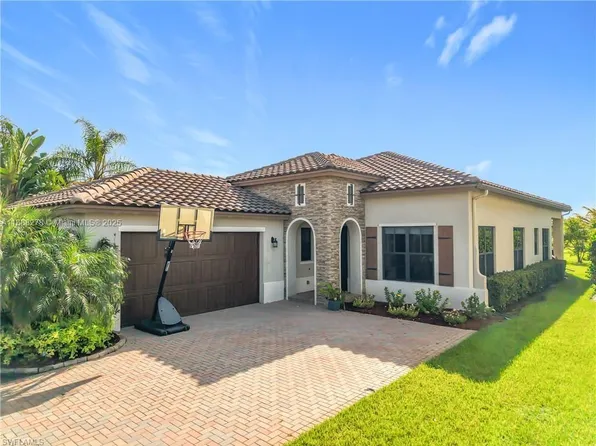 5118 Genoa St, Immokalee, FL 34142