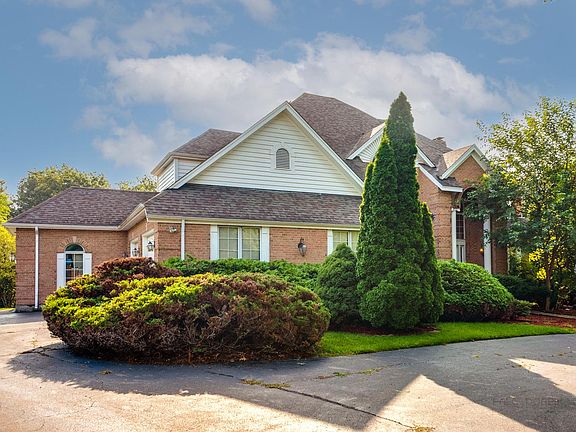2nd image of 21575 N Stoneybrook Ct