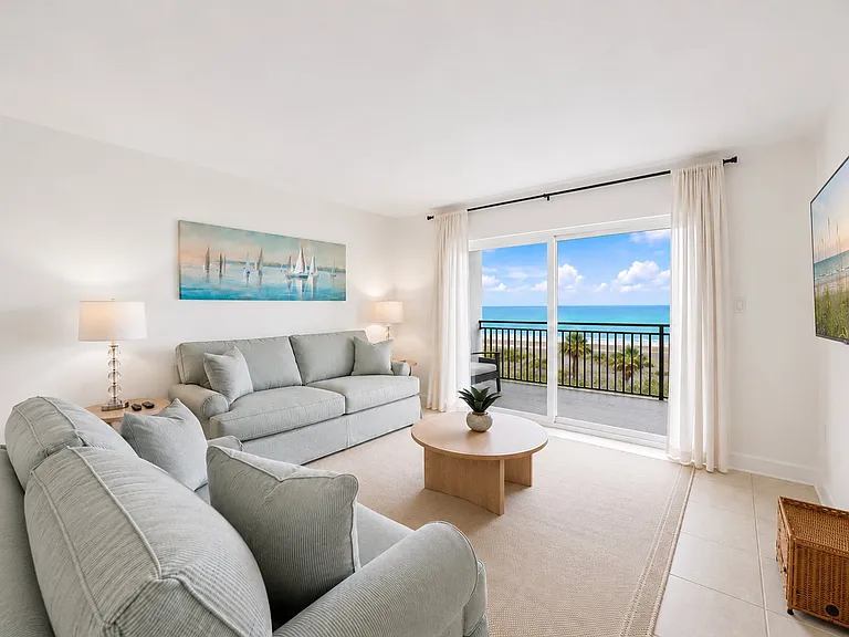 N Atlantic Ave — Photo 1