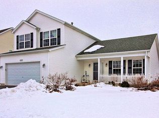 633 Yellowstone Ln, Yorkville, IL 60560