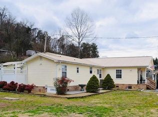 2330 Webb Rd, Sevierville, TN 37876