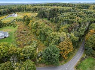 37 Hi Barlow Rd, Newtown, CT 06470