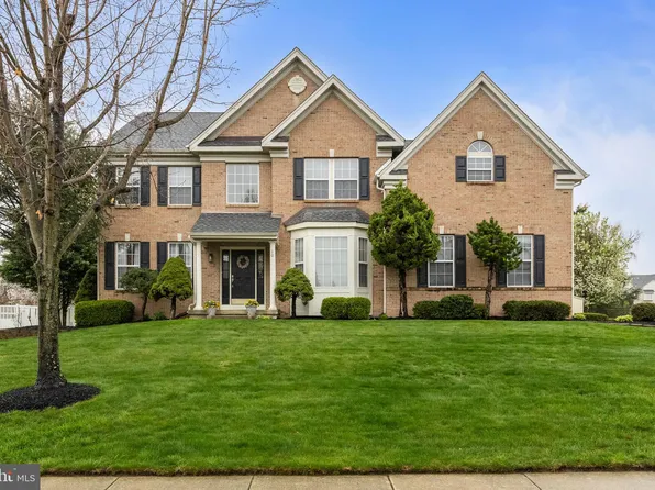 10 Cottonwood Dr, Lumberton, NJ 08048