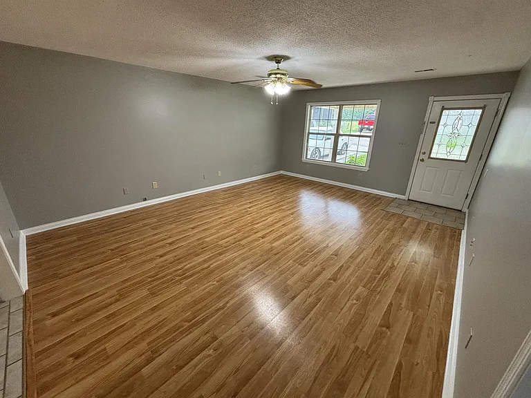 185 Millard Tilley Rd #B — Photo 14
