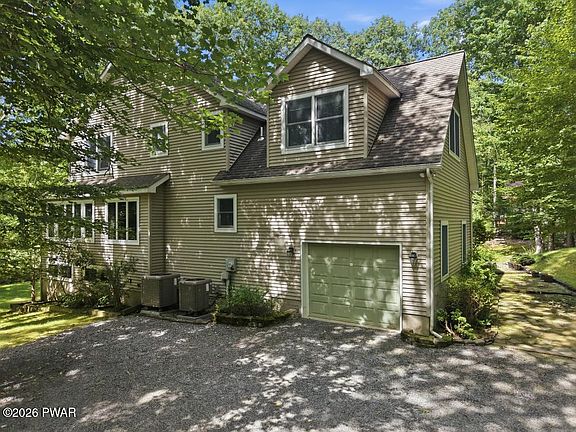 3rd image of 802 Green Ct
