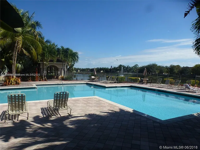 2474 Centergate Dr #204 — Photo 20