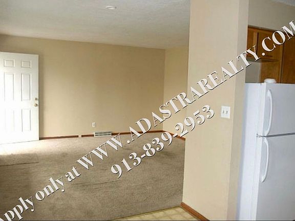 4th image of 1402 S Harris Ave