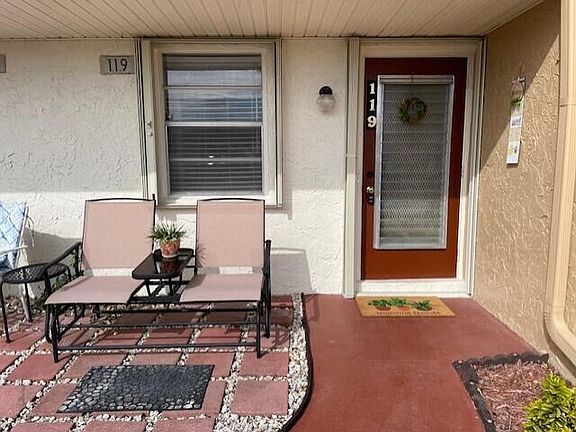 2nd image of 119 Lake Barbara Drive
