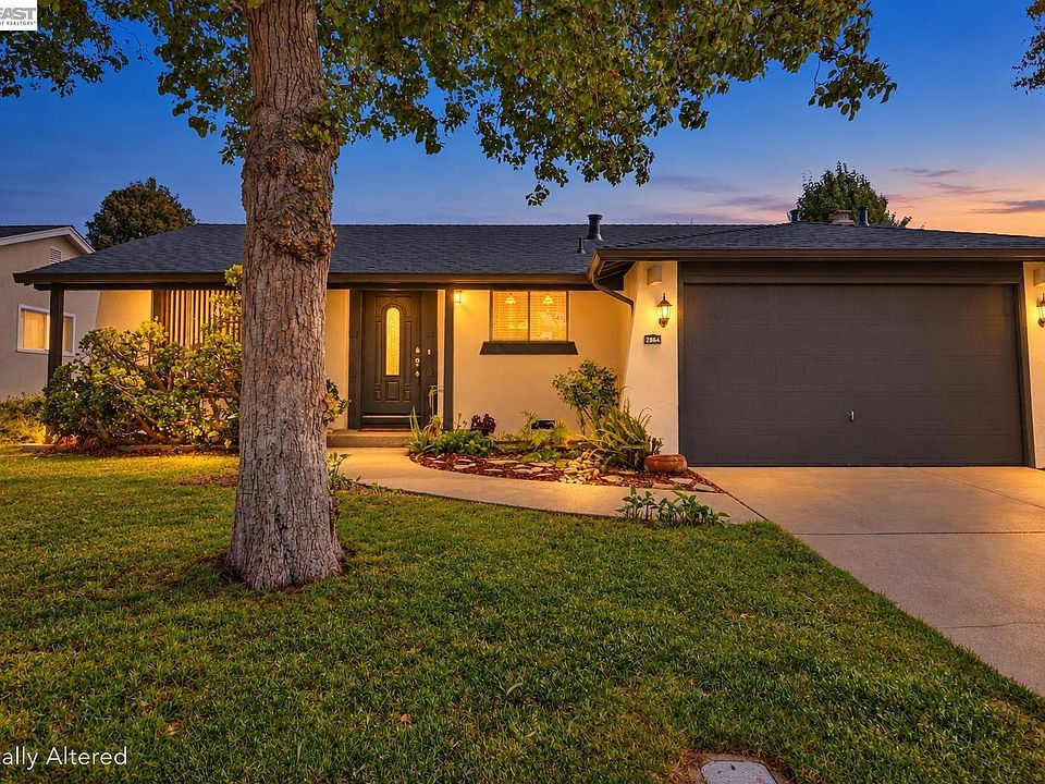 1st image of 2864 Chamier Pl