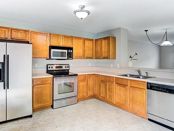 5th image of 1122 Green Knoll Dr