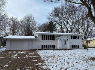2700 S Apple Ave, Marshfield, WI 54449