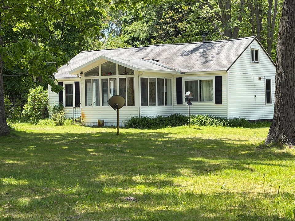1st image of 1887 Interwood St