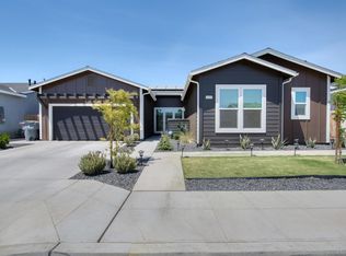 6418 E Garland Ave, Fresno, CA
