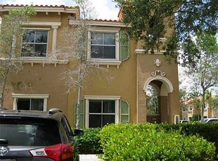 606 SW 106th Ave, Pembroke Pines, FL 33025