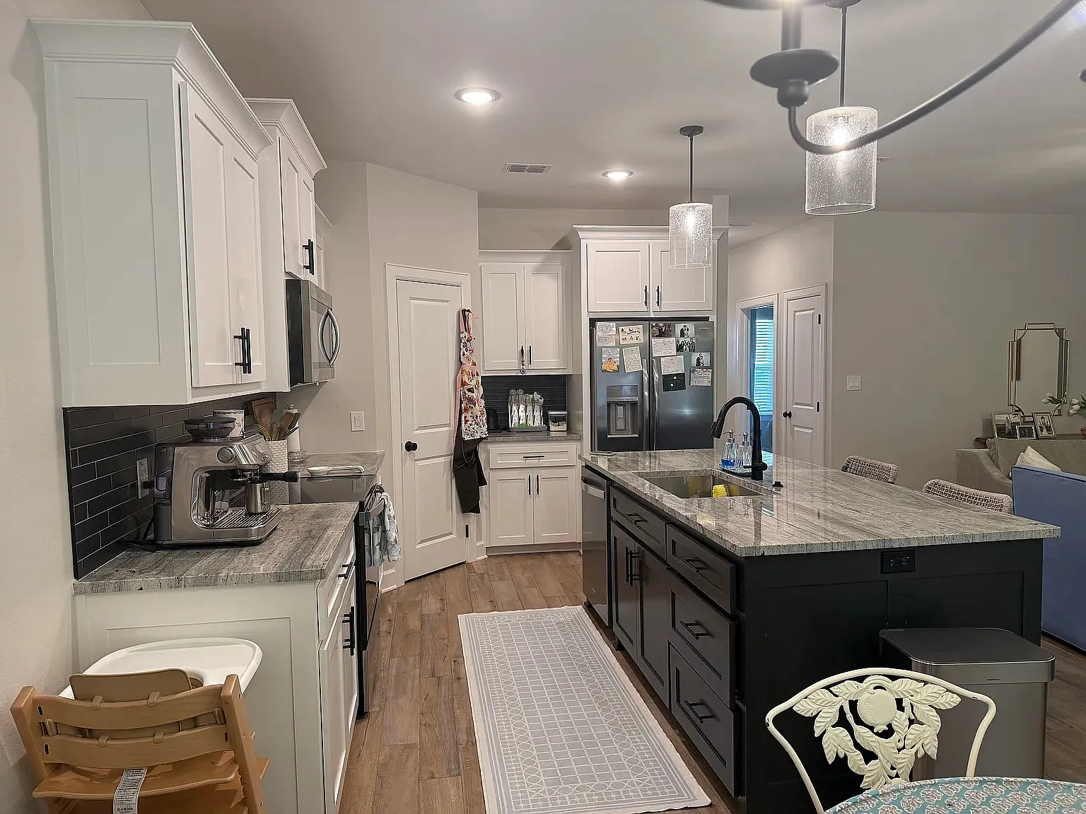 3 bed, 1579 sqft, $2,400 — Photo 3
