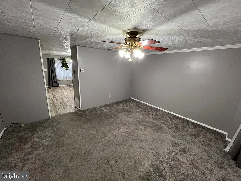 8104 Mid Haven Rd — Photo 2