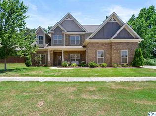 7918 Gabriela Dr NW, Huntsville, AL 35806