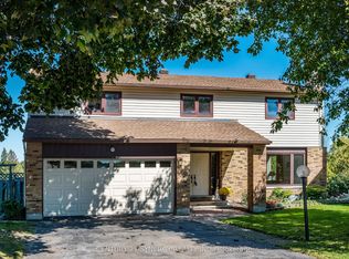 5 Chalice Ct, Ottawa, ON K2J2H7