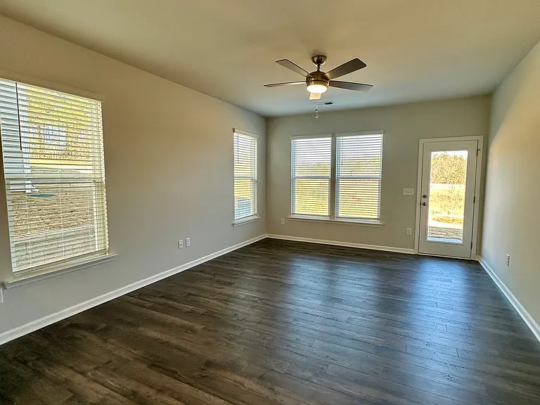513 Poinsett Bridge Way — Photo 14