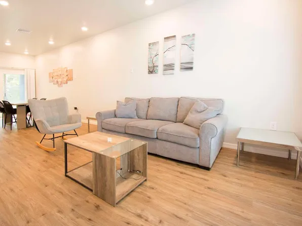 1929 Oxnard Ct, Tampa, FL 33612