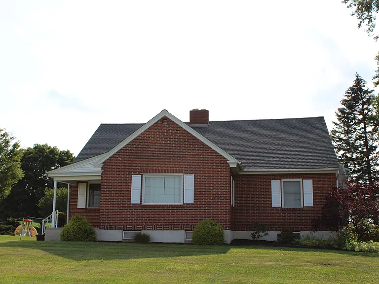 122 Voganville Rd — Photo 3