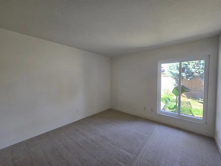 5404 Quince St — Photo 15