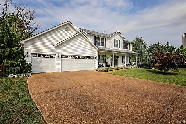 2nd image of 174 McCluer Dr