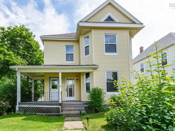 128 River St, Stellarton, NS B0K 1S0