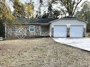 65 Wagon Wheel Dr, Rex, GA 30273