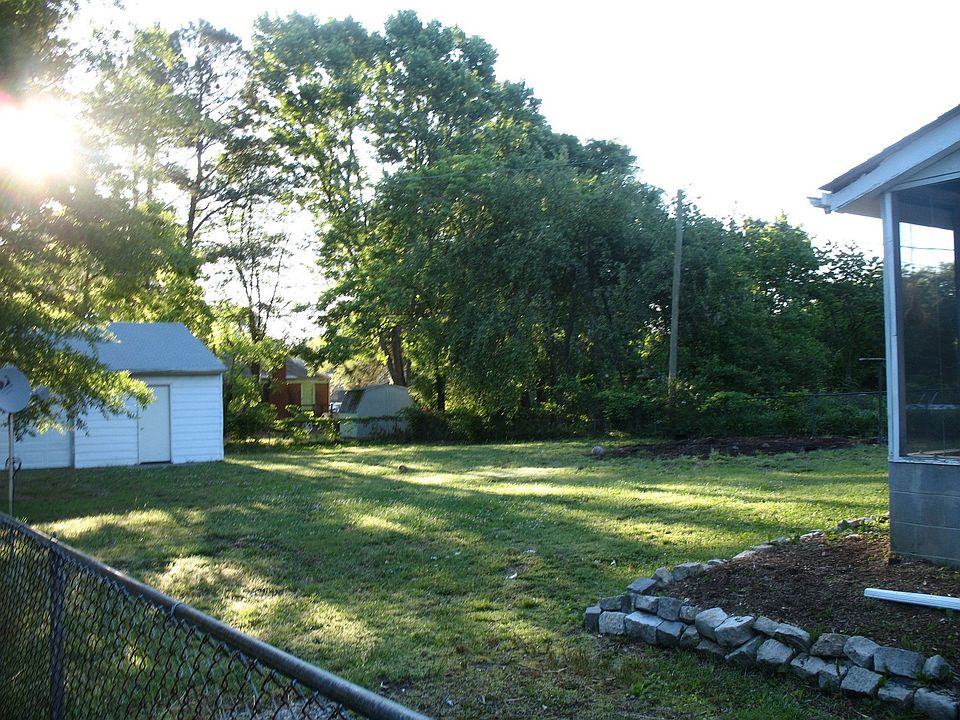 2nd image of 9815 Dacono Dr