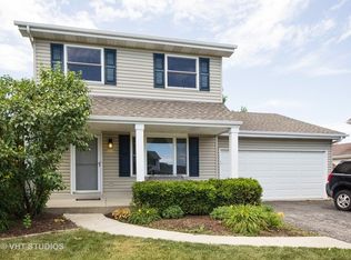 2906 Diane Dr, Aurora, IL 60504