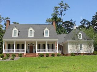 100 Prestwick Ln, Thomasville, GA 31792
