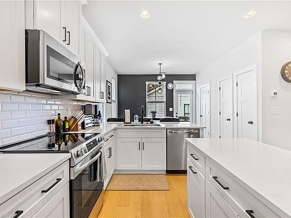 4th image of 1130 Pegram Crossing Dr