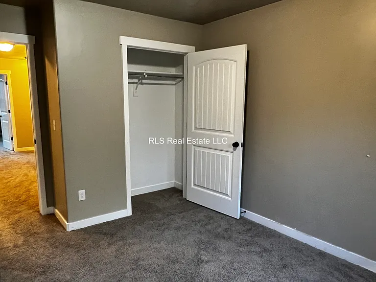 122 S 1800 W — Photo 7