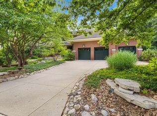 8673 Timber Ridge Dr, Burr Ridge, IL