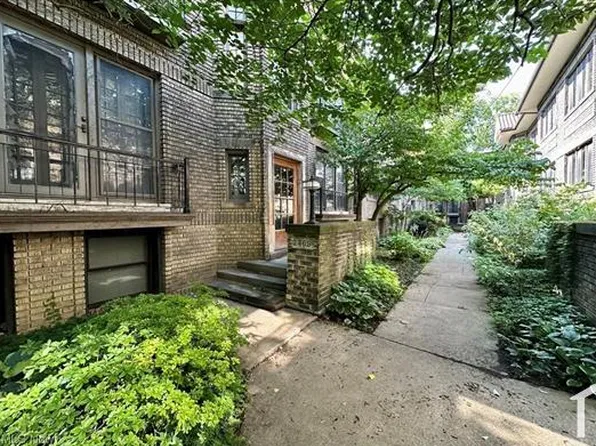 2469 Overlook Rd APT 3, Cleveland Heights, OH 44106