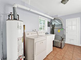 8436 Stout Ave, Warren, MI 48093