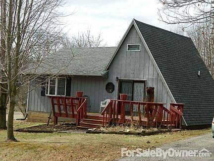 Propane tank not pictured opp. drive
						:
						Owner owned, not owned by propane company so it will alow you to shop best price