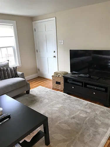 32 1/2 Linden Ave #1 Photo 1
