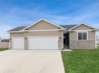 202 Deer Haven St, Polk City, IA 50226