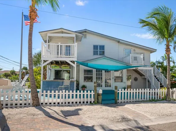 115 99th Ave, Treasure Island, FL 33706