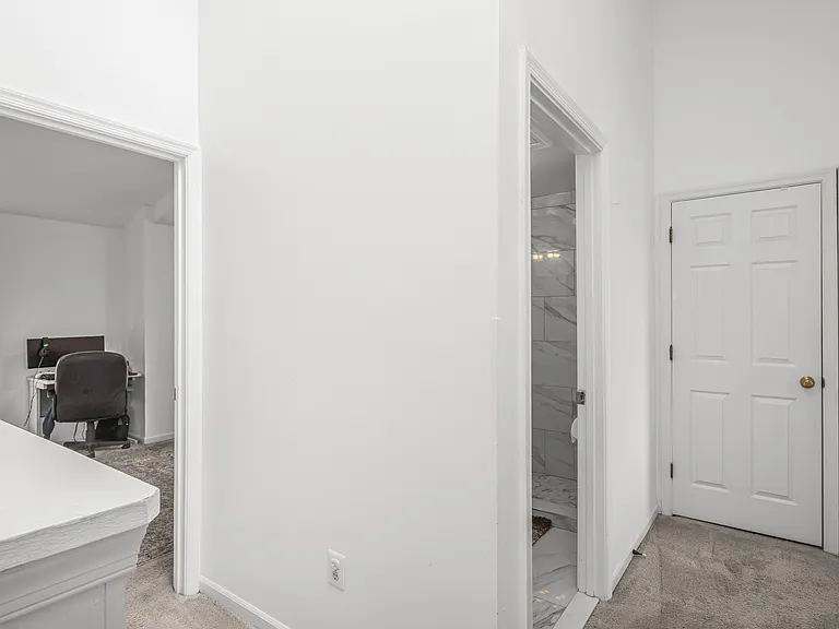 3355 Canton Ct — Photo 9