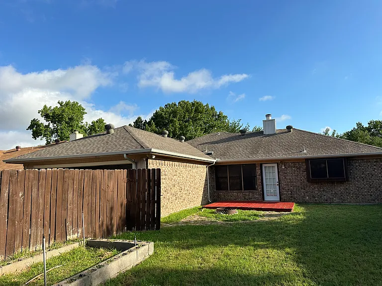 629 Coats St — Photo 12